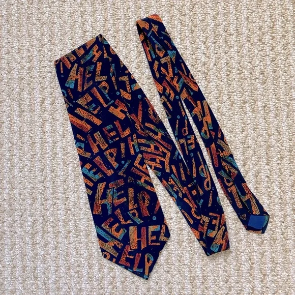 THE BEATLES | Vintage HELP 100% Silk Print Tie - Picture 3 of 8